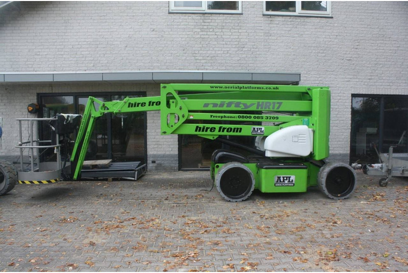 Niftylift HR17 NDE - Személyemelő: 2 kép. Niftylift HR17 NDE - Személyemelő: 2 kép.