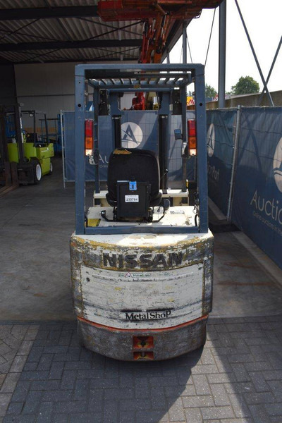 Nissan CWP02L25CU - Elektromos targonca: 4 kép. Nissan CWP02L25CU - Elektromos targonca: 4 kép.