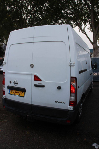 Nissan NV400 - Furgon: 5 kép. Nissan NV400 - Furgon: 5 kép.