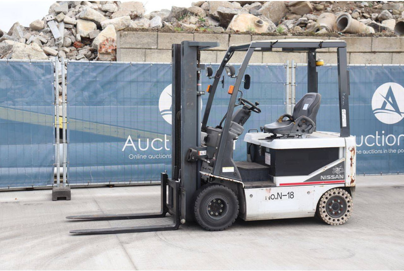 Nissan T1B2 - Elektromos targonca: 1 kép. Nissan T1B2 - Elektromos targonca: 1 kép.