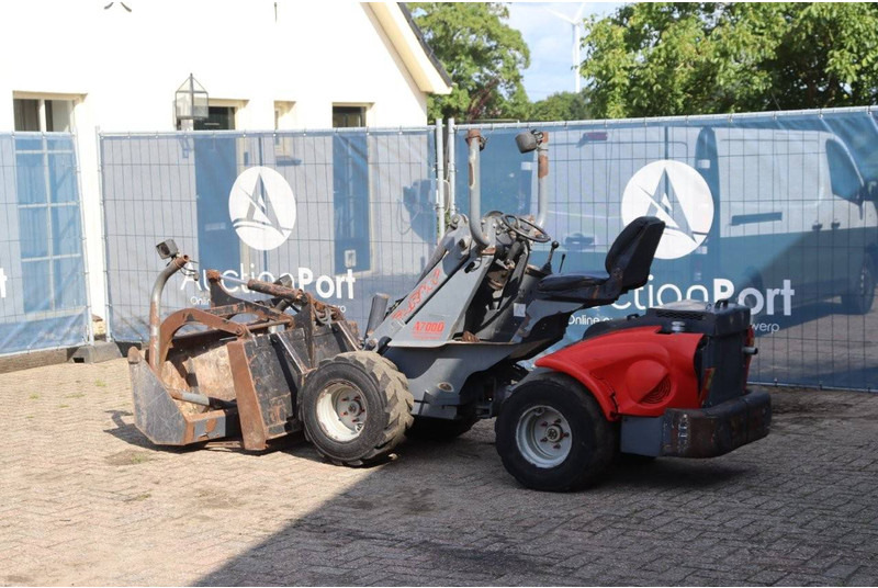 Onbekend A700D - Gumikerekes homlokrakodó: 3 kép. Onbekend A700D - Gumikerekes homlokrakodó: 3 kép.