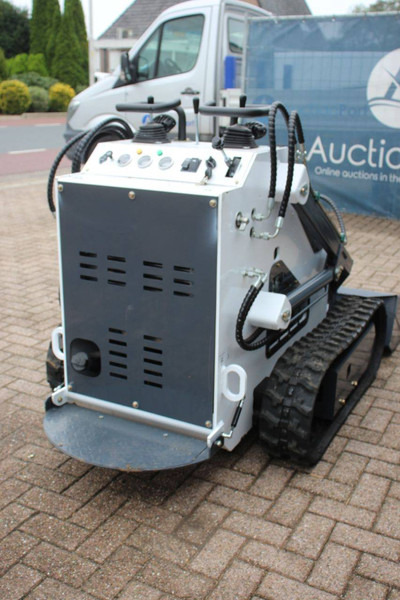 Onbekend - Lánctalpas homlokrakodó: 5 kép. Onbekend - Lánctalpas homlokrakodó: 5 kép.