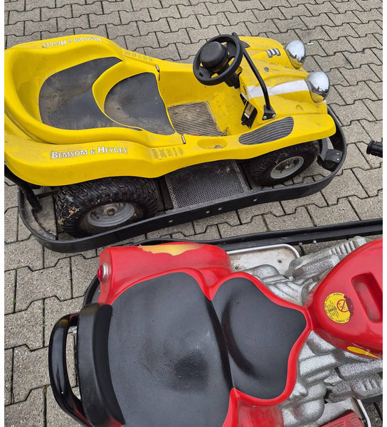 Onbekend - Akkumulátor: 5 kép. Onbekend - Akkumulátor: 5 kép.