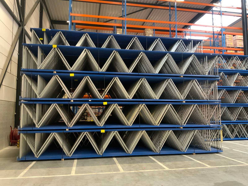 Onbekend - Akkumulátor: 3 kép. Onbekend - Akkumulátor: 3 kép.