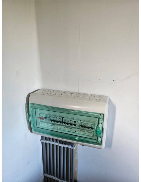 Onbekend - Kempingautó: 5 kép. Onbekend - Kempingautó: 5 kép.