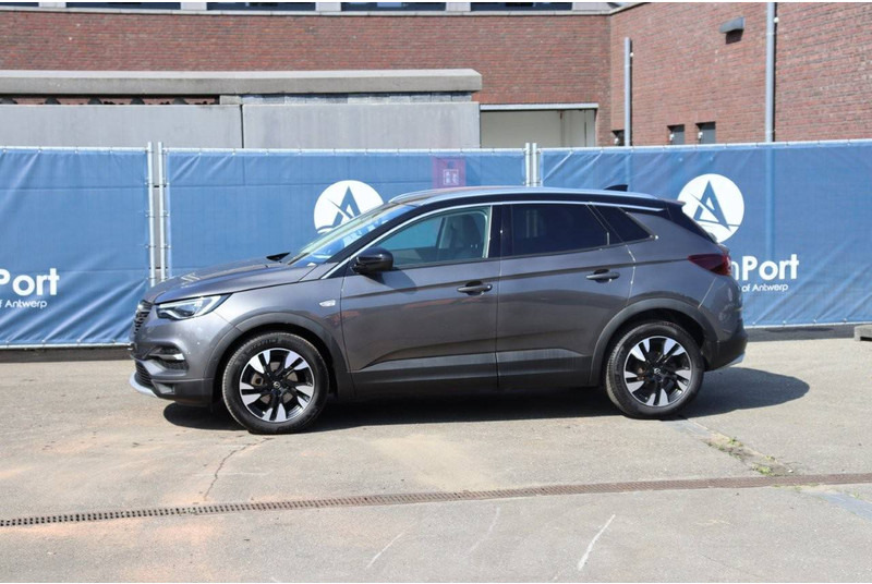 Opel Grandland Ultimate - Terepjáró/ SUV: 1 kép. Opel Grandland Ultimate - Terepjáró/ SUV: 1 kép.