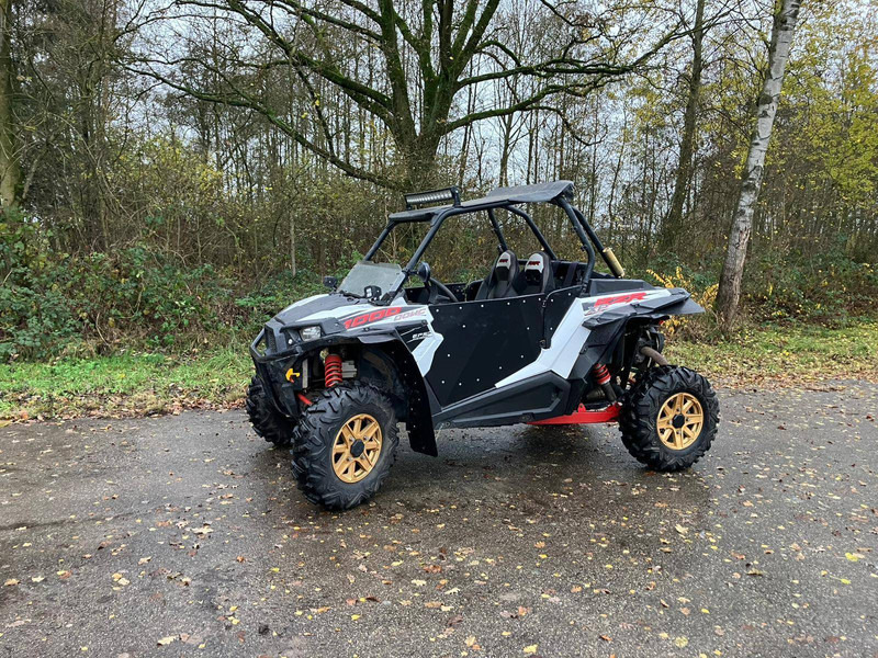POLARIS RANGER RZR XP 1000 - Golfkocsi: 2 kép. POLARIS RANGER RZR XP 1000 - Golfkocsi: 2 kép.