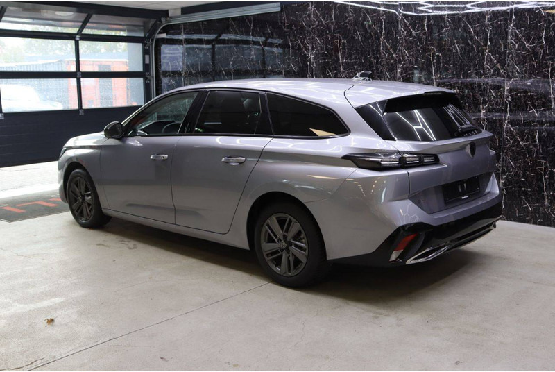 Peugeot 308 SW - Autó: 4 kép. Peugeot 308 SW - Autó: 4 kép.