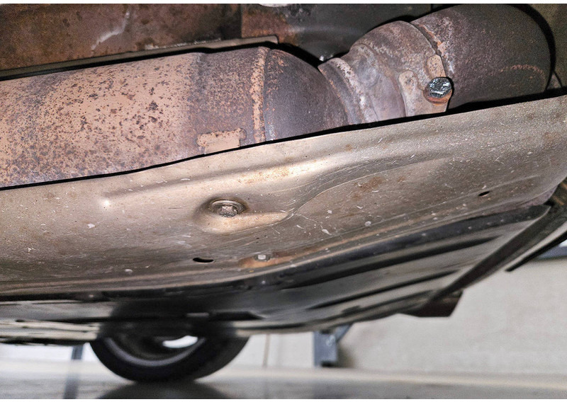 Porsche 911 (964) Coupé _ Carrera 4 (30 Jahre 911) - Szedán: 4 kép. Porsche 911 (964) Coupé _ Carrera 4 (30 Jahre 911) - Szedán: 4 kép.