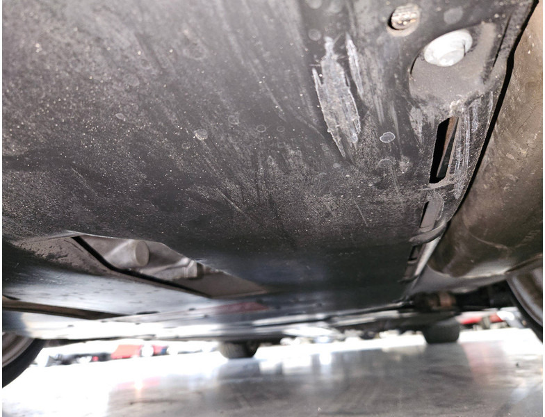 Porsche 911 (964) Coupé _ Carrera 4 (30 Jahre 911) - Szedán: 5 kép. Porsche 911 (964) Coupé _ Carrera 4 (30 Jahre 911) - Szedán: 5 kép.