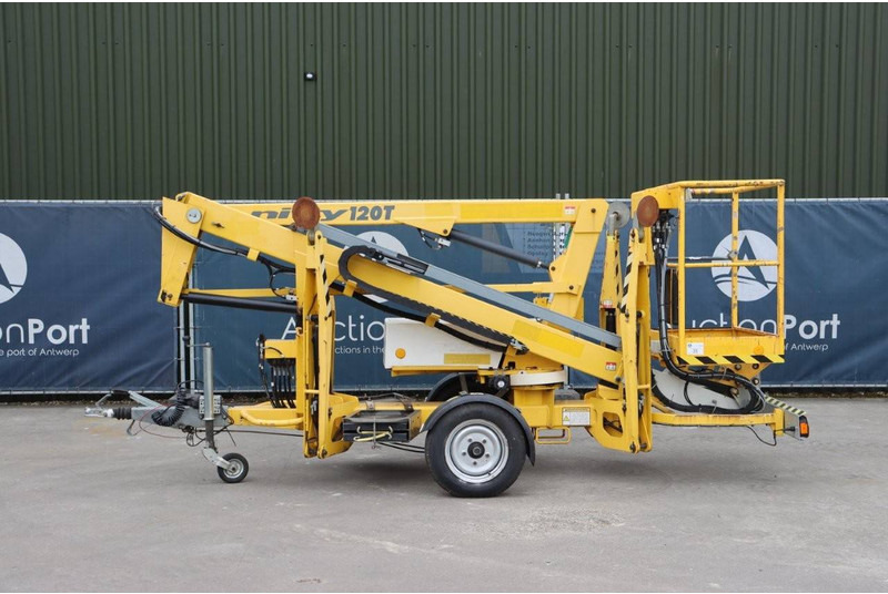 Niftylift 120 TE - Pótkocsi: 2 kép. Niftylift 120 TE - Pótkocsi: 2 kép.