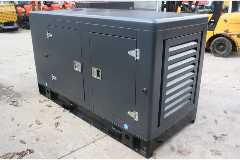 Power Silent AG-30 - Áramfejlesztő: 4 kép. Power Silent AG-30 - Áramfejlesztő: 4 kép.