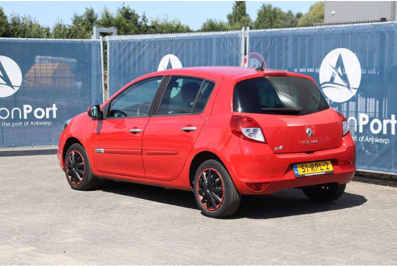 Renault Clio - Szedán: 4 kép. Renault Clio - Szedán: 4 kép.
