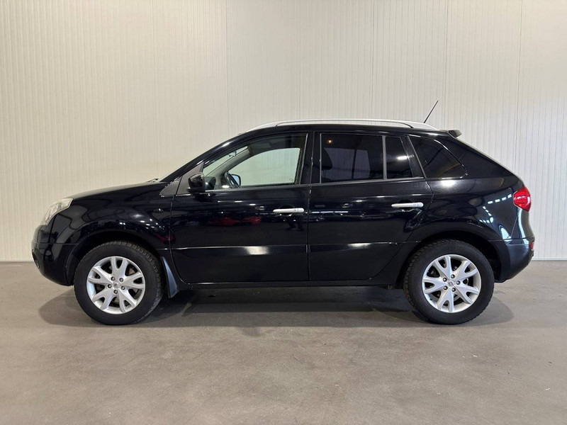 Renault Koleos - Autó: 2 kép. Renault Koleos - Autó: 2 kép.