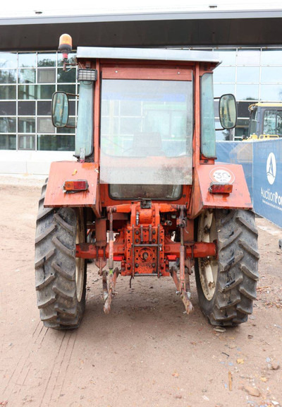 Renault R551 - Traktor: 5 kép. Renault R551 - Traktor: 5 kép.