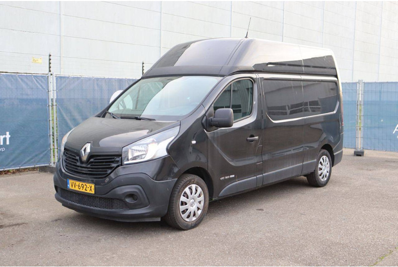 Furgon Renault Trafic: 9 kép. Furgon Renault Trafic: 9 kép.
