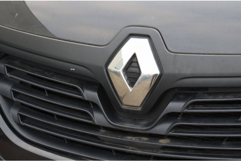 Furgon Renault Trafic: 11 kép. Furgon Renault Trafic: 11 kép.