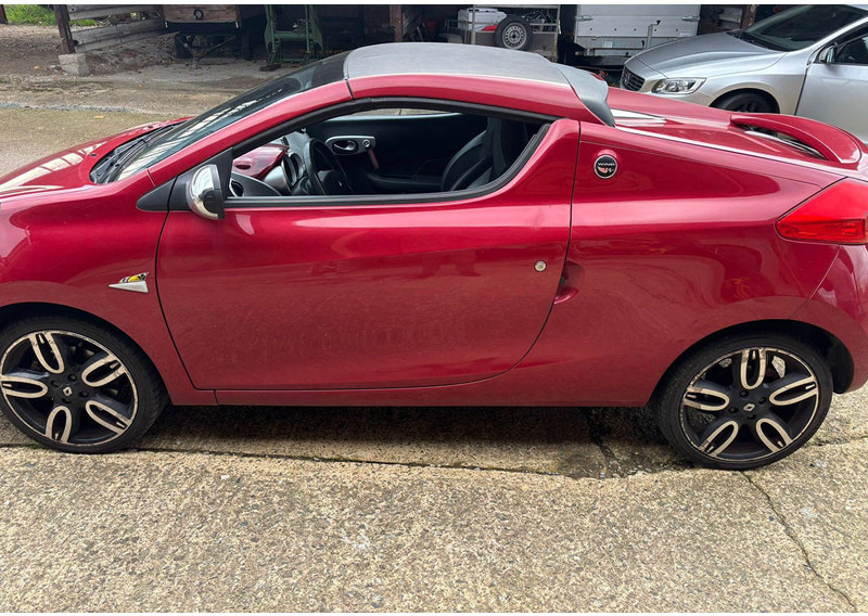 Renault Wind TCe - Szedán: 2 kép. Renault Wind TCe - Szedán: 2 kép.