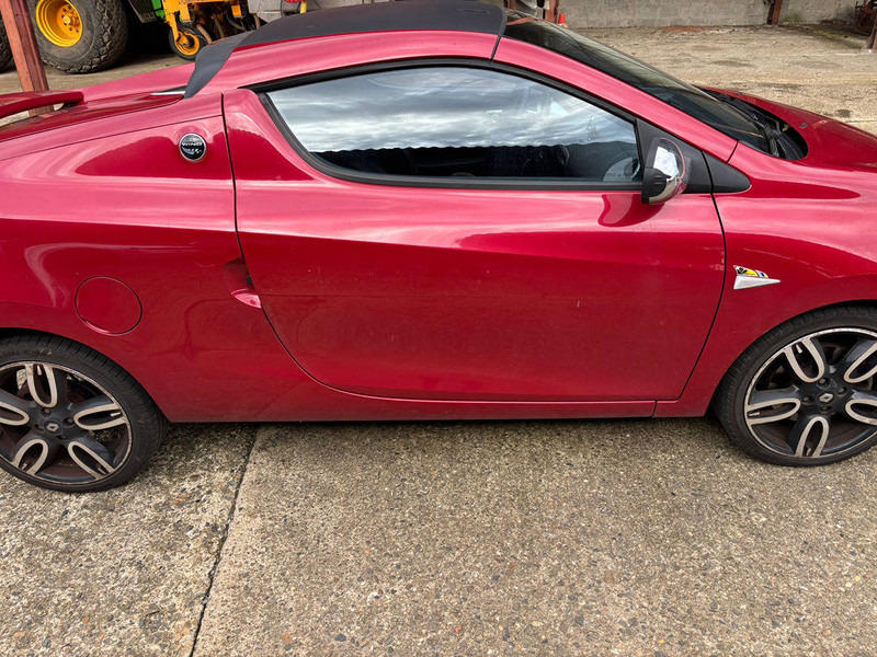 Renault Wind TCe - Szedán: 4 kép. Renault Wind TCe - Szedán: 4 kép.