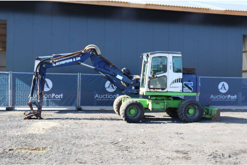 Schaeff HML 41 - Gumikerekes kotró: 1 kép. Schaeff HML 41 - Gumikerekes kotró: 1 kép.