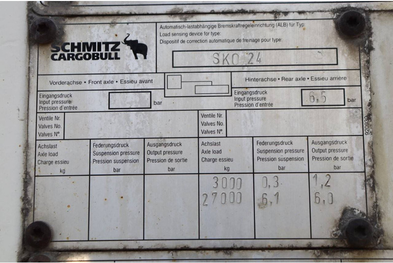 Schmitz Cargobull SKO 24 - Félpótkocsi hűtős: 5 kép. Schmitz Cargobull SKO 24 - Félpótkocsi hűtős: 5 kép.