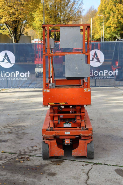 Skyjack SJIII-3219 - Ollós emelő: 5 kép. Skyjack SJIII-3219 - Ollós emelő: 5 kép.