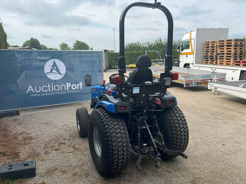 Solis S26 Shuttle XL - Traktor: 4 kép. Solis S26 Shuttle XL - Traktor: 4 kép.