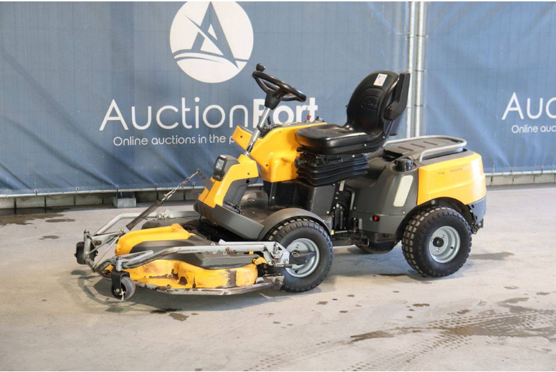 Stiga Park Pro 540 IX - Kerti fűkasza: 1 kép. Stiga Park Pro 540 IX - Kerti fűkasza: 1 kép.