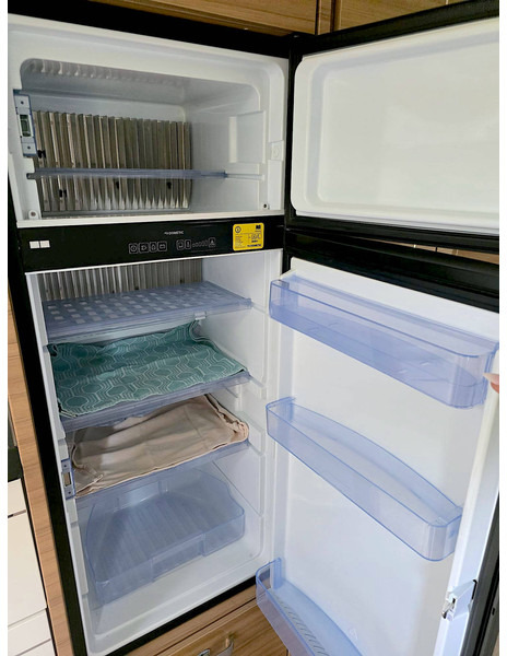 Lakókocsi Tabbert Bellini: 20 kép. Lakókocsi Tabbert Bellini: 20 kép.