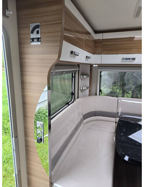 Lakókocsi Tabbert Bellini: 9 kép. Lakókocsi Tabbert Bellini: 9 kép.