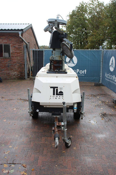 Towerlight VT1 Variant A - Világító állvány: 4 kép. Towerlight VT1 Variant A - Világító állvány: 4 kép.