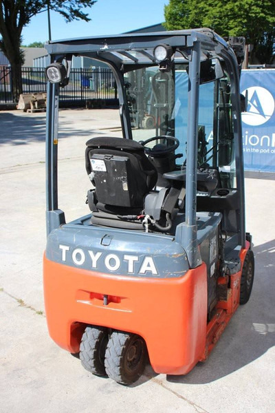 Toyota 8FBEK16T - Elektromos targonca: 5 kép. Toyota 8FBEK16T - Elektromos targonca: 5 kép.