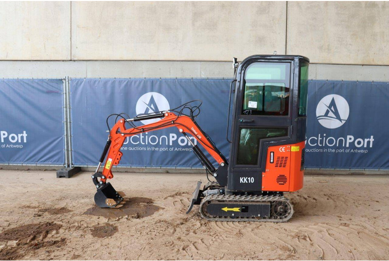 United J.M. KK10 - Minikotró: 2 kép. United J.M. KK10 - Minikotró: 2 kép.