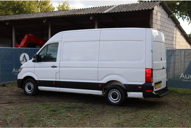 Volkswagen Crafter - Furgon: 3 kép. Volkswagen Crafter - Furgon: 3 kép.