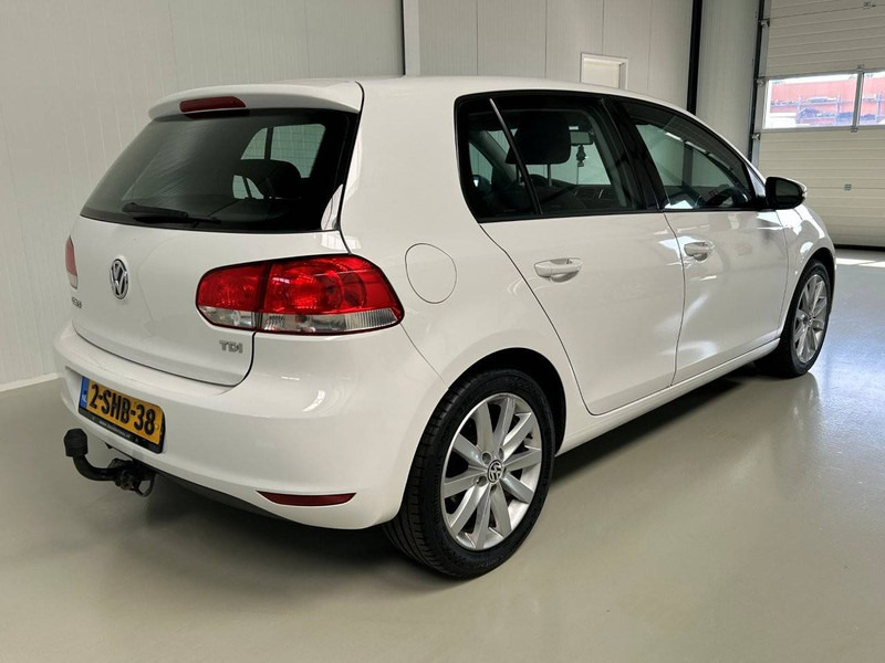 Volkswagen GOLF 1.6 TDI HIGHLINE - Szedán: 4 kép. Volkswagen GOLF 1.6 TDI HIGHLINE - Szedán: 4 kép.