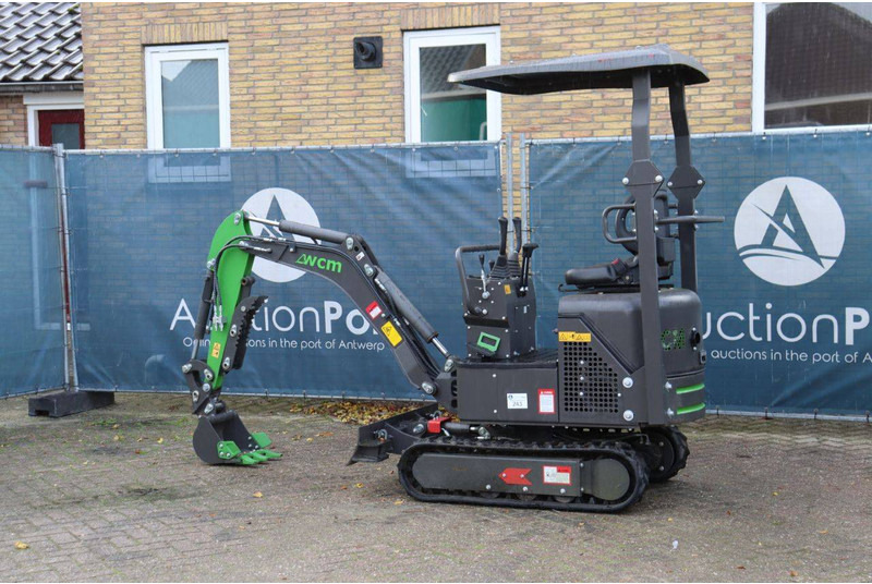 WCM CTX8010 - Minikotró: 3 kép. WCM CTX8010 - Minikotró: 3 kép.