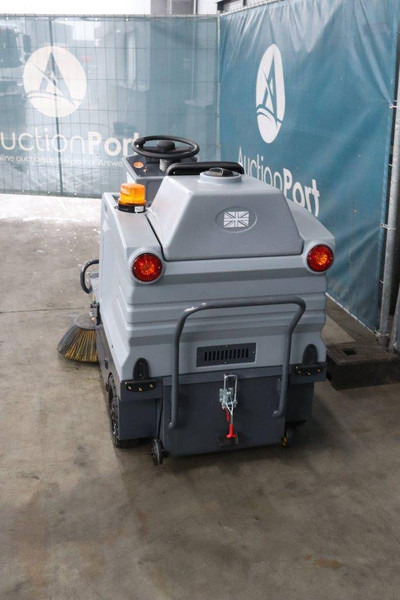 Westfield S1250 - Utcaseprő gép: 4 kép. Westfield S1250 - Utcaseprő gép: 4 kép.