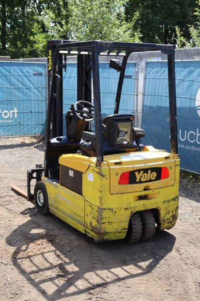 Yale ERP16ATF (SWB) E2130 - Elektromos targonca: 4 kép. Yale ERP16ATF (SWB) E2130 - Elektromos targonca: 4 kép.