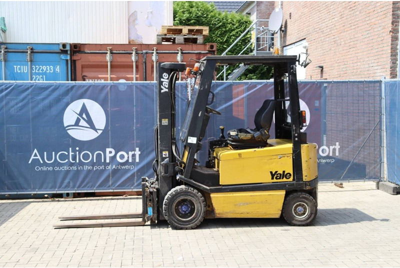Yale ERP20ALF - Elektromos targonca: 1 kép. Yale ERP20ALF - Elektromos targonca: 1 kép.