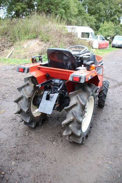 Yanmar F155D - Traktor: 5 kép. Yanmar F155D - Traktor: 5 kép.