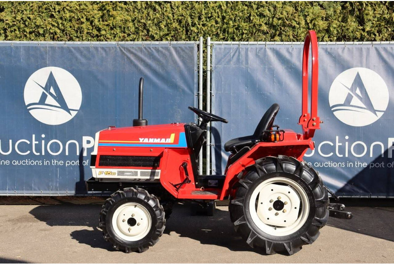 Yanmar F15D - Traktor: 2 kép. Yanmar F15D - Traktor: 2 kép.