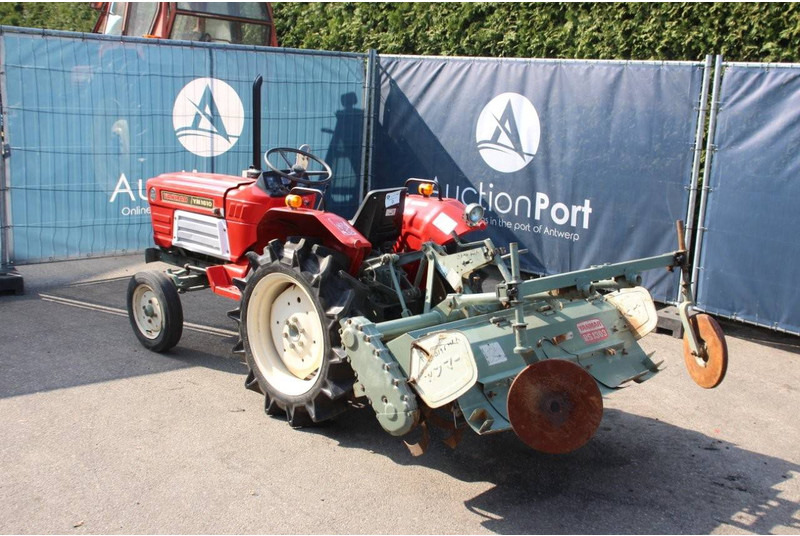 Yanmar YM1610 - Traktor: 3 kép. Yanmar YM1610 - Traktor: 3 kép.