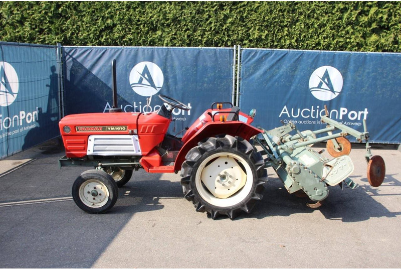 Yanmar YM1610 - Traktor: 2 kép. Yanmar YM1610 - Traktor: 2 kép.