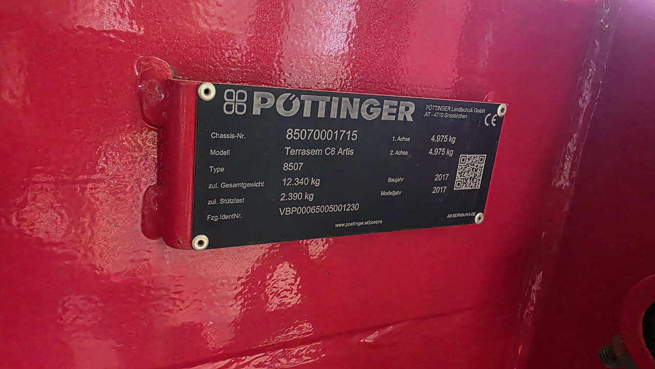 PÖTTINGER Terrasem C6 Artis - Szemenkénti vetőgép: 4 kép. PÖTTINGER Terrasem C6 Artis - Szemenkénti vetőgép: 4 kép.