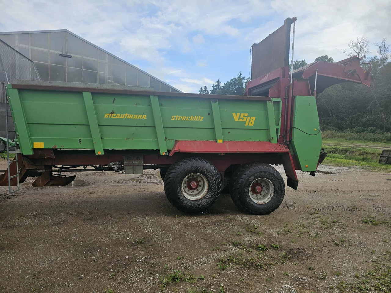 STRAUTMANN VS18 - Szervestrágyaszóró: 2 kép. STRAUTMANN VS18 - Szervestrágyaszóró: 2 kép.