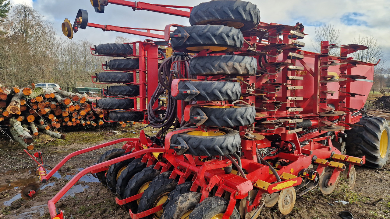 VÄDERSTAD Rapid A600J lízing VÄDERSTAD Rapid A600J: 8 kép. VÄDERSTAD Rapid A600J lízing VÄDERSTAD Rapid A600J: 8 kép.