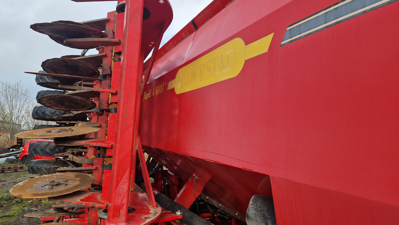 VÄDERSTAD Rapid A600J lízing VÄDERSTAD Rapid A600J: 13 kép. VÄDERSTAD Rapid A600J lízing VÄDERSTAD Rapid A600J: 13 kép.