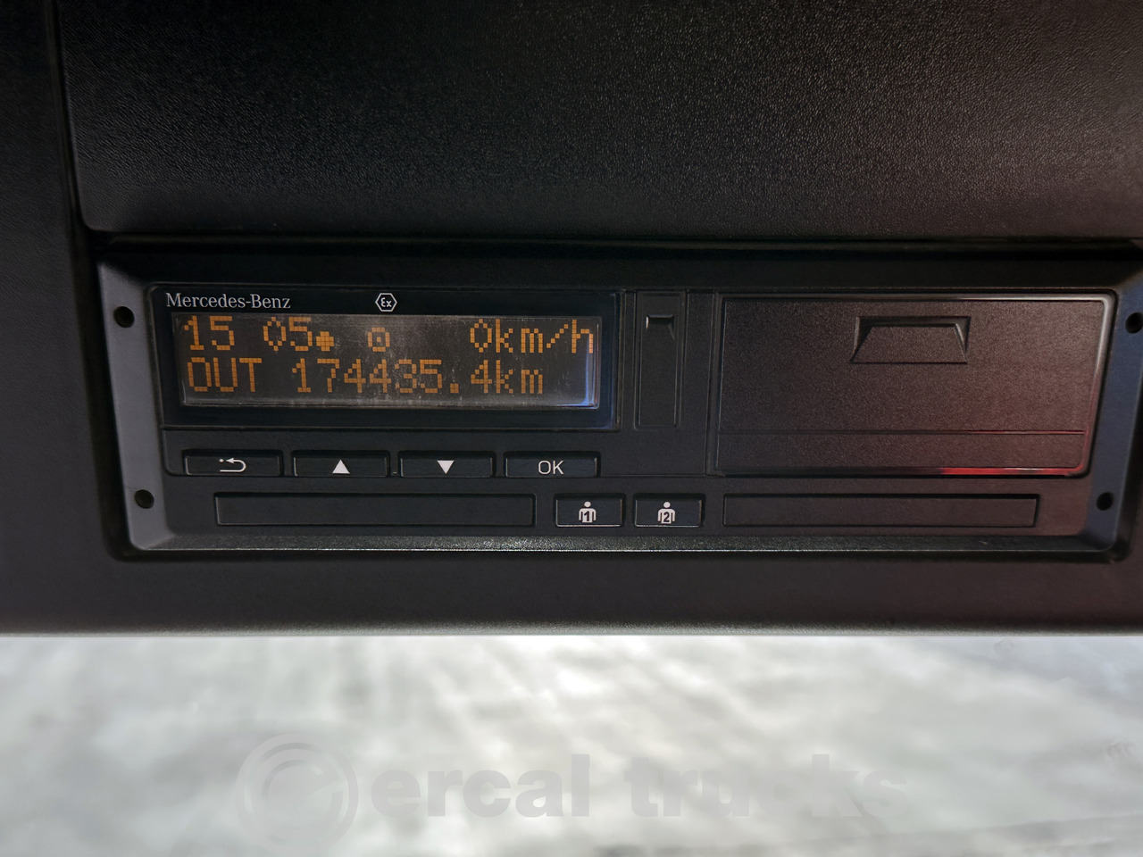 Billenőplatós teherautó MERCEDES 2021 MERCEDES AROCS  4142/AUTO-AC-EURO6-8X4 HARDOX TIPPER: 32 kép.