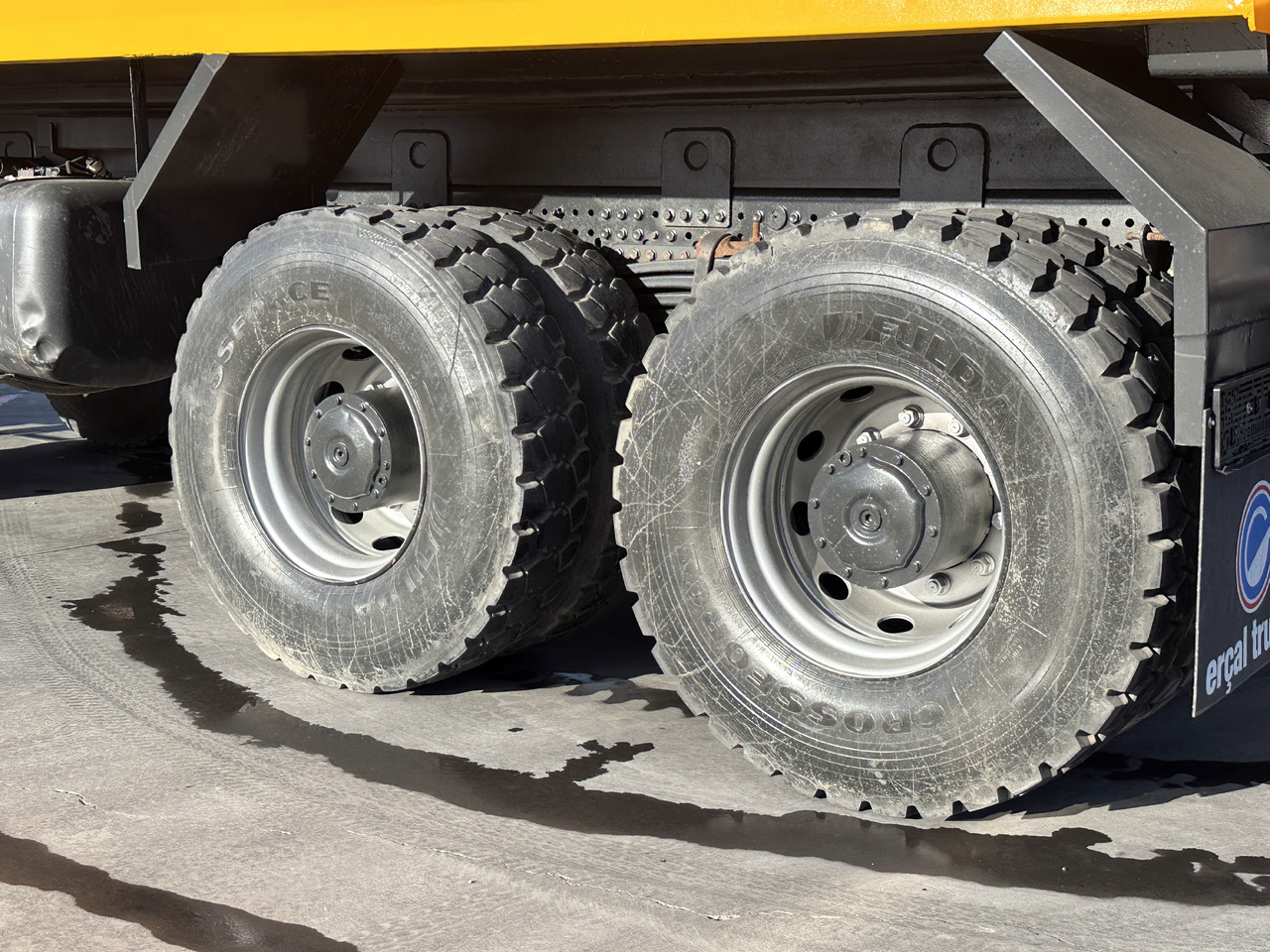 Billenőplatós teherautó MERCEDES 2021 MERCEDES AROCS  4142/AUTO-AC-EURO6-8X4 HARDOX TIPPER: 18 kép.