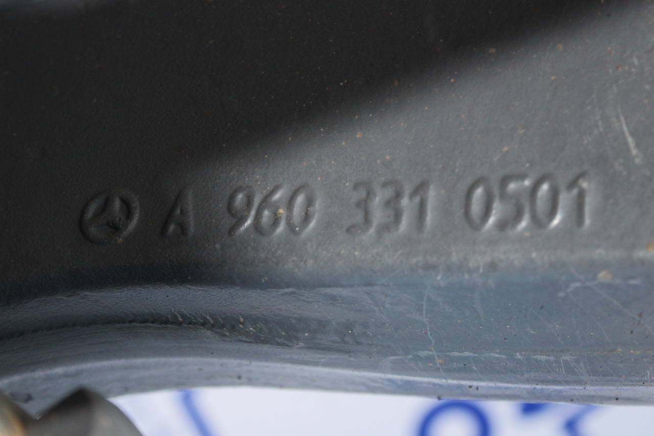 AXA FATA MEGA MERCEDES ACTROS MP4 F-8,0A-C22,5 X311001556 A9603310501 - Első tengely - Teherautó: 2 kép. AXA FATA MEGA MERCEDES ACTROS MP4 F-8,0A-C22,5 X311001556 A9603310501 - Első tengely - Teherautó: 2 kép.